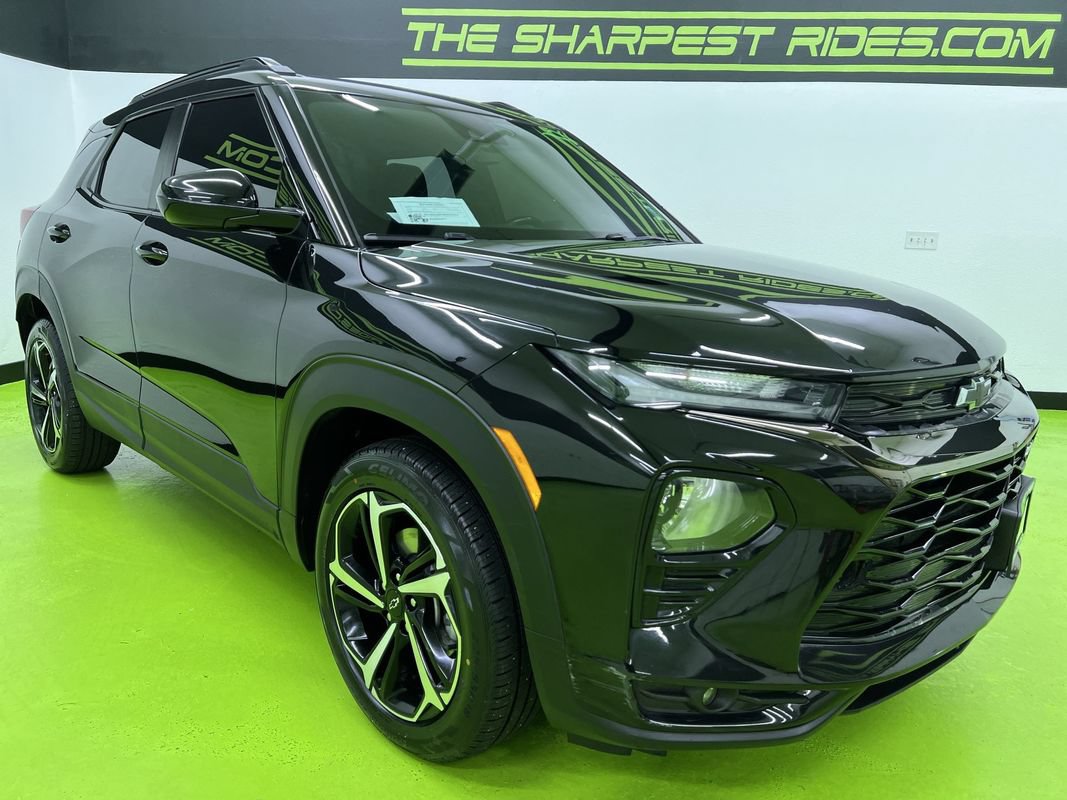 Used 2023 Chevrolet TrailBlazer RS FWD image 2
