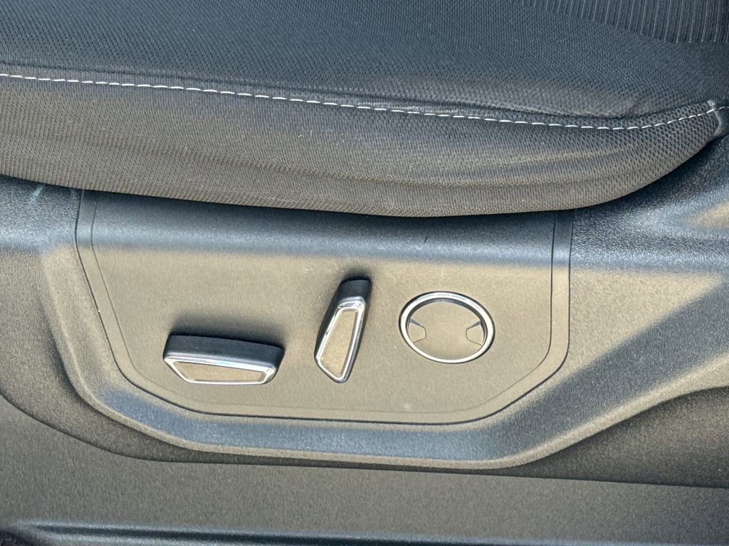 Certified 2017 Ford F150 XLT w/ Equipment Group 302A Luxury image 24