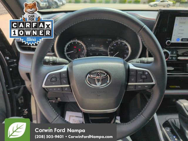 Used 2023 Toyota Highlander XSE FWD image 14