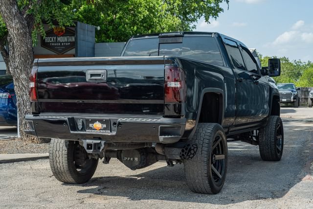 Used 2018 GMC Sierra 2500 Denali w/ Duramax Plus Package AWD/4WD image 6