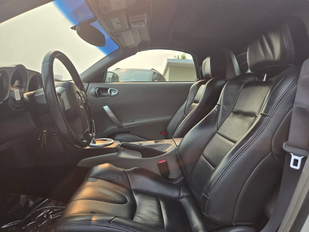 Used 2004 Nissan 350Z Touring RWD image 15
