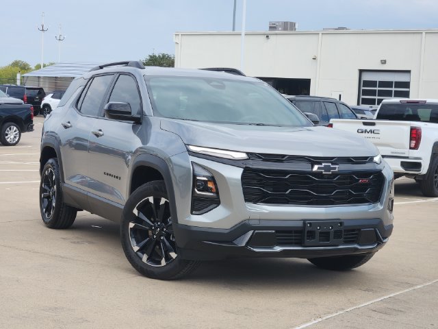 Used 2026 Chevrolet Equinox RS w/ Convenience Package III FWD image 2