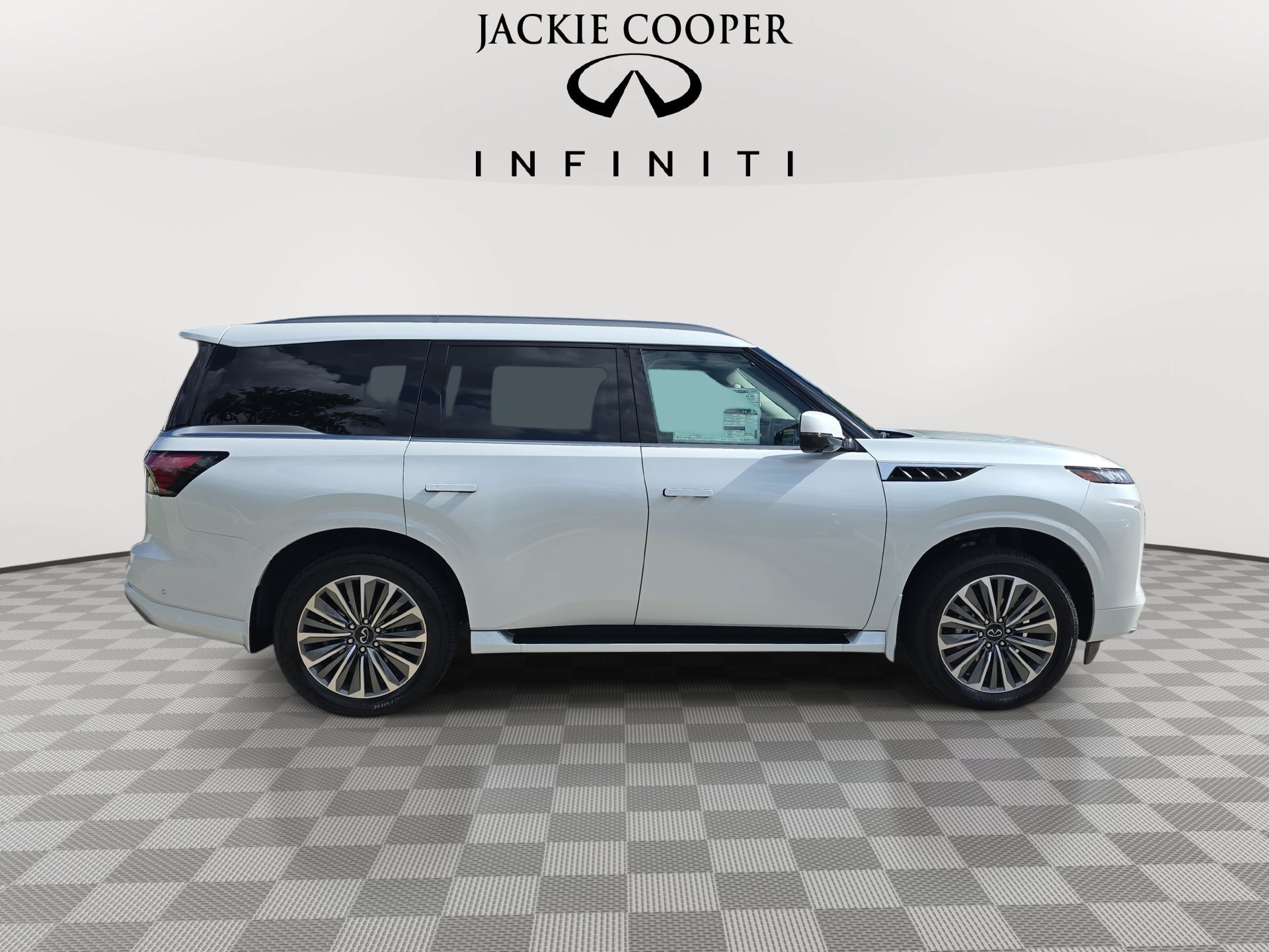 New 2027 INFINITI QX80 Luxe w/ Cargo Package AWD/4WD image 4