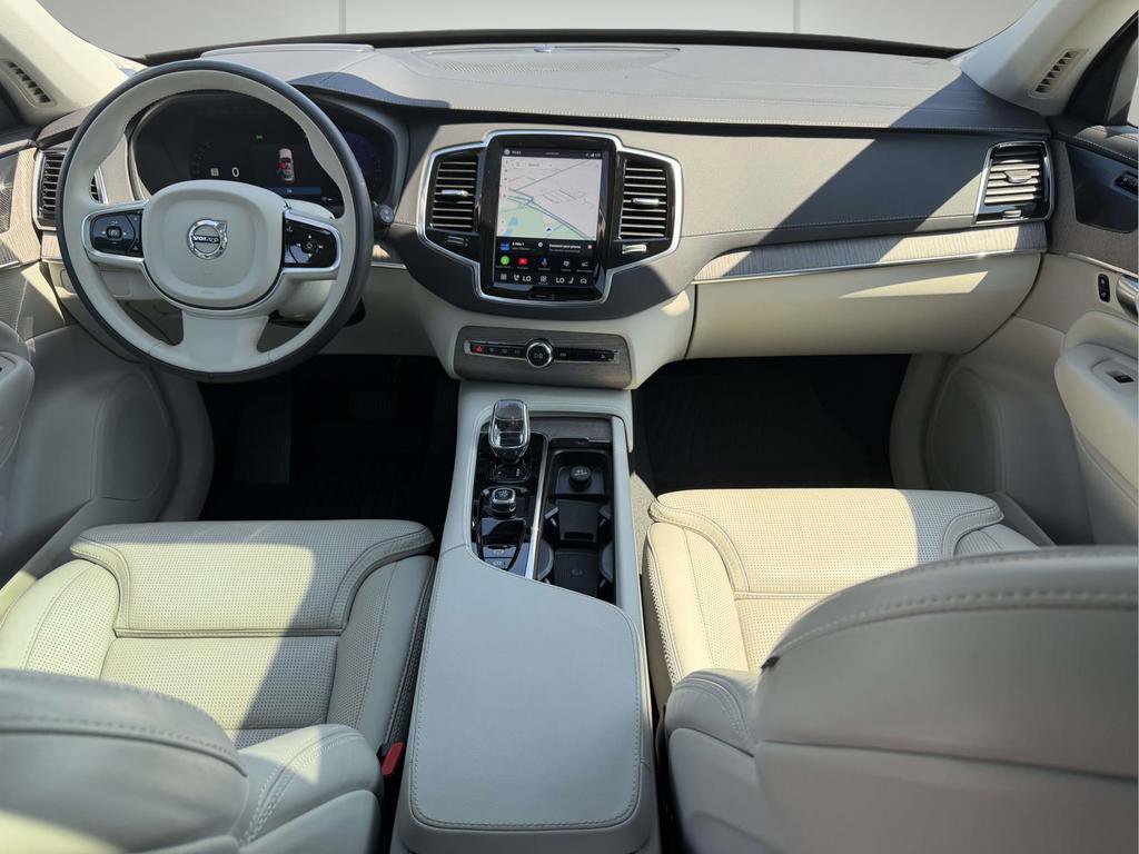 Used 2023 Volvo XC90 B6 Ultimate w/ Protection Package Premier AWD/4WD image 2