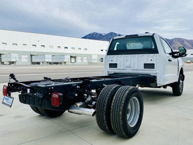 New 2026 Ford F350 XL image 5