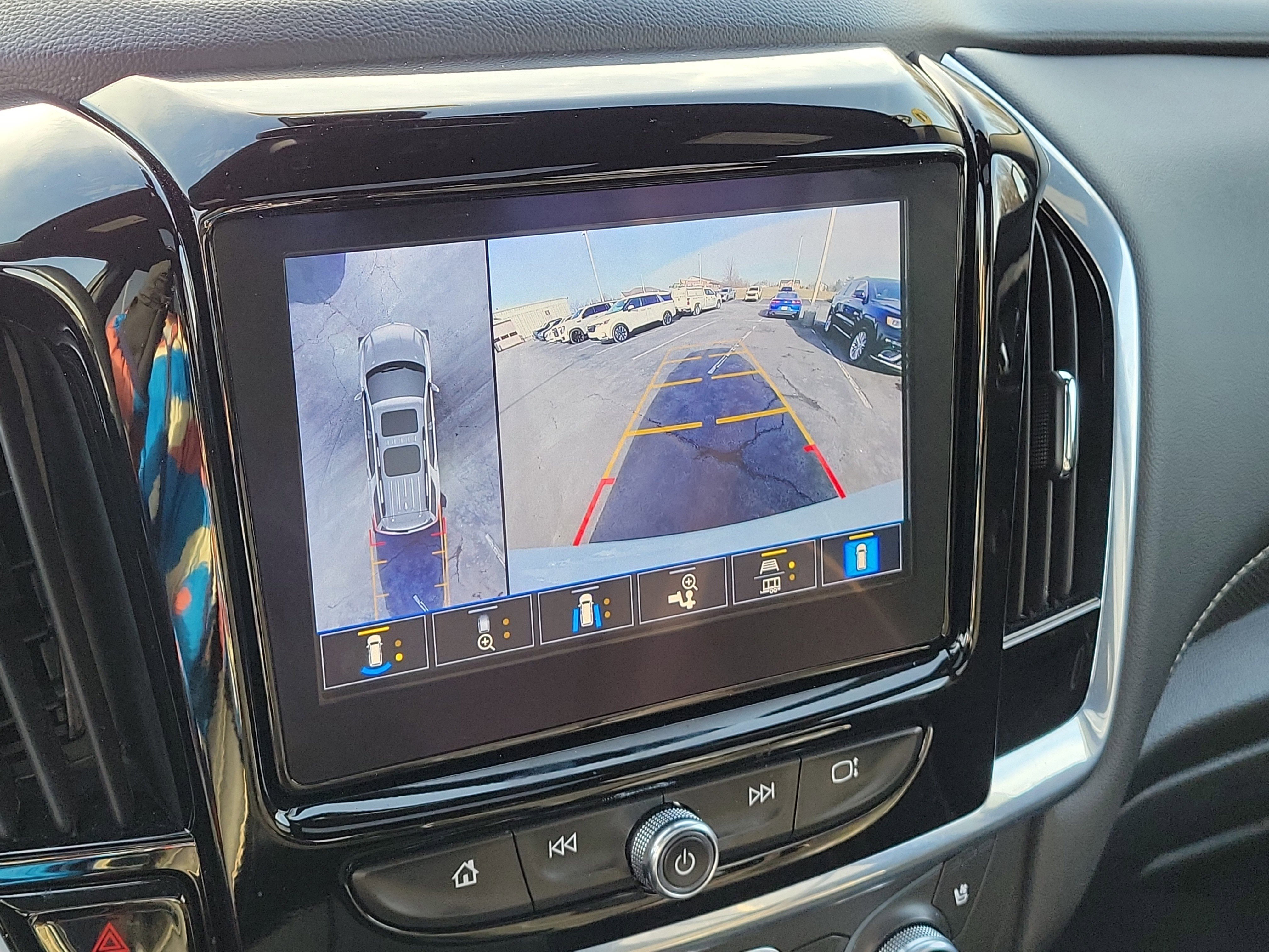 Used 2022 Chevrolet Traverse Premier w/ LPO, Floor Liner Package image 24