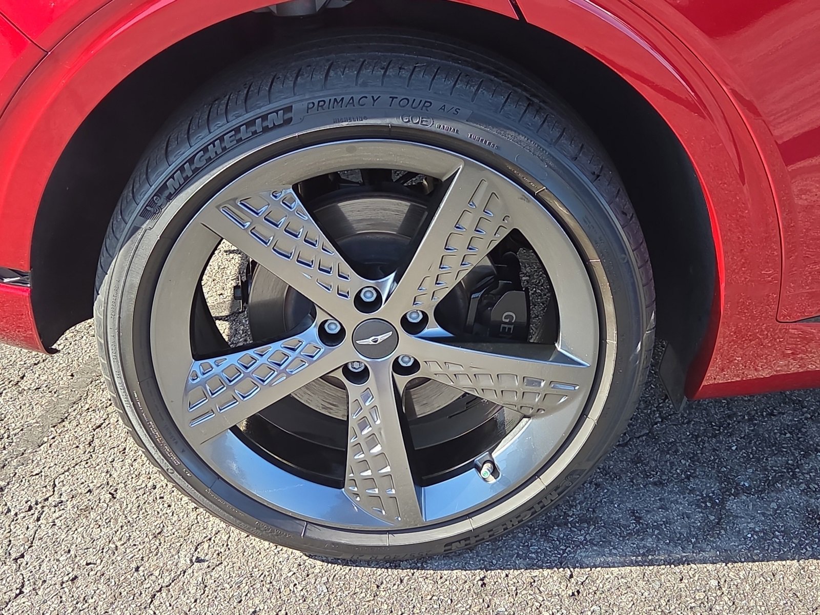 Used 2023 Genesis GV70 2.5T w/ Sport Prestige Package image 7