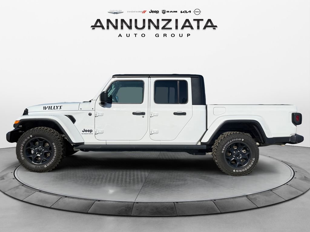 Certified 2023 Jeep Gladiator Willys image 2