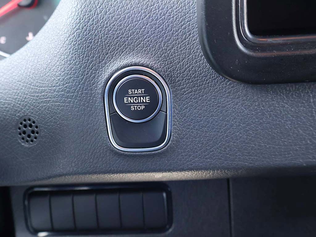 Used 2024 Mercedes-Benz Sprinter 2500 image 27