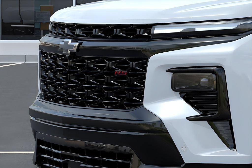 New 2026 Chevrolet Traverse RS w/ LPO, Floor Liner Package AWD/4WD image 16