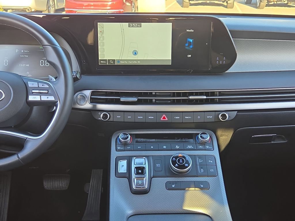 Used 2025 Hyundai Palisade SEL image 17