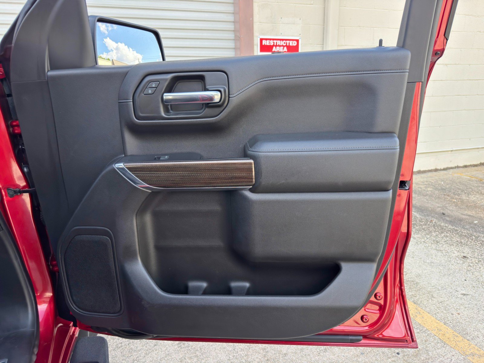Used 2022 Chevrolet Silverado 1500 LT Trail Boss w/ Bed Protection Package AWD/4WD image 37
