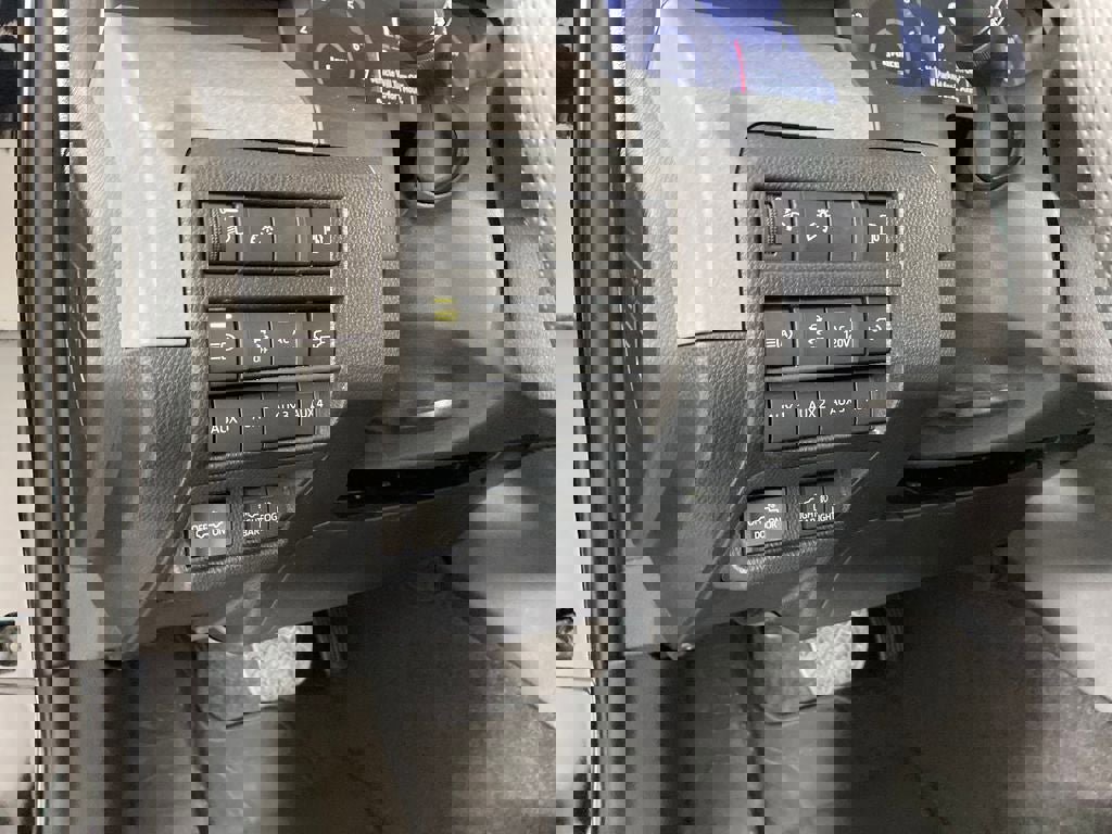 New 2025 Toyota Tacoma Trailhunter image 12