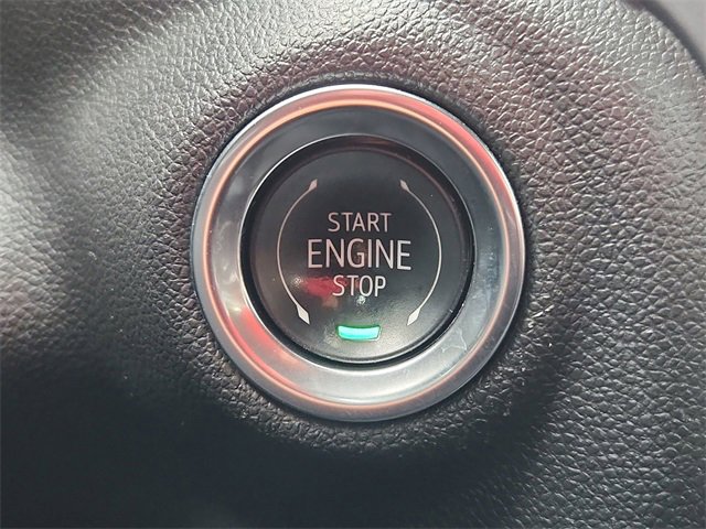 Used 2025 Chevrolet Silverado 1500 Custom image 16