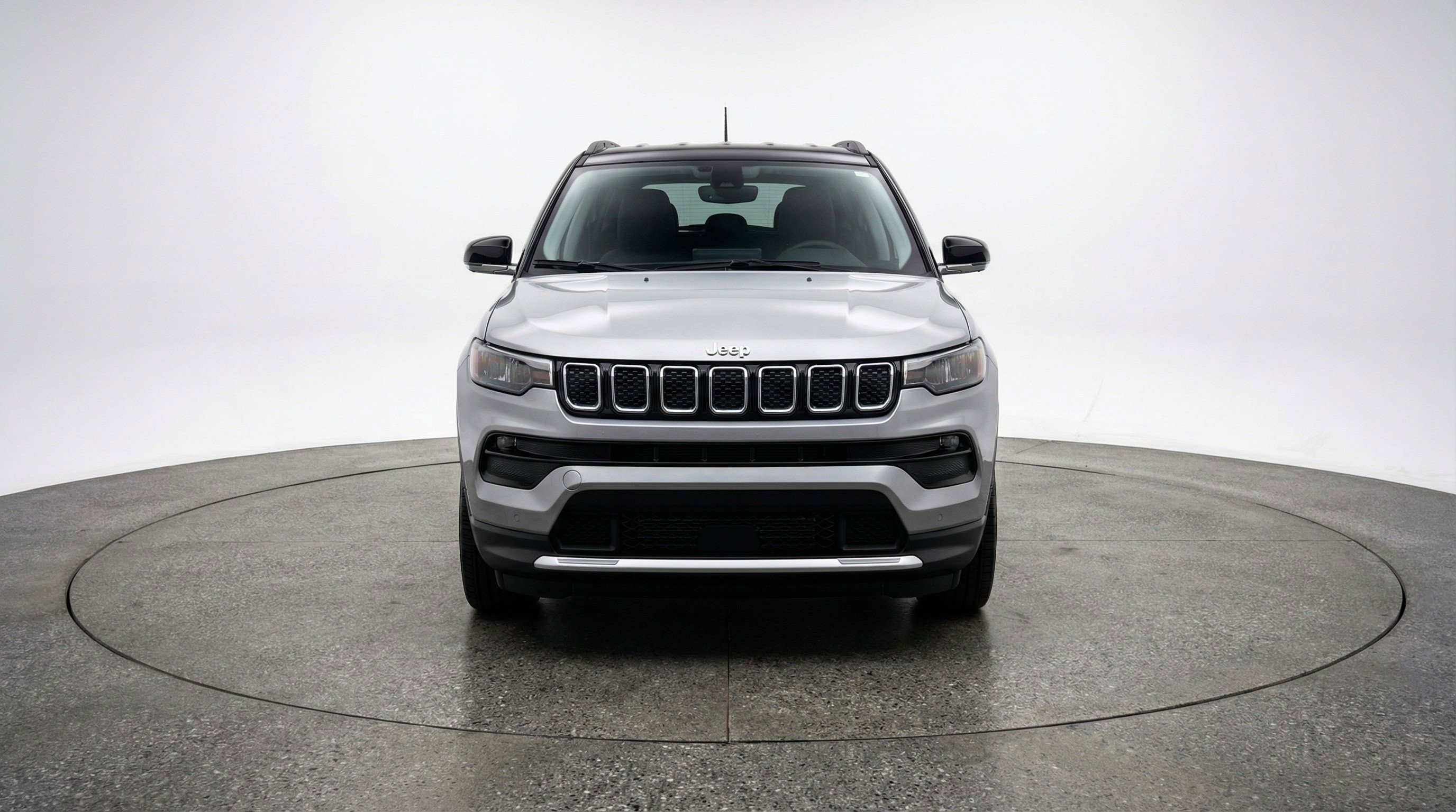 Used 2025 Jeep Compass Limited image 2