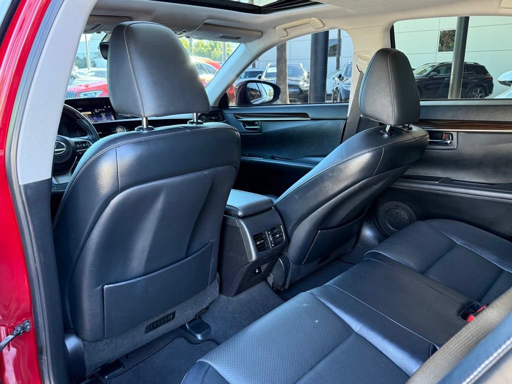 Used 2017 Lexus ES 350 w/ Premium Package FWD image 23
