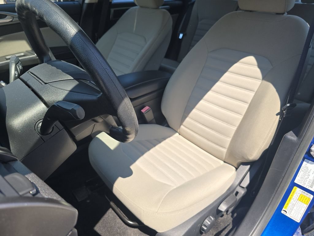Used 2018 Ford Fusion S FWD image 19