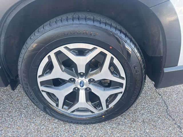 Used 2019 Subaru Forester Premium w/ All-Weather Package image 9