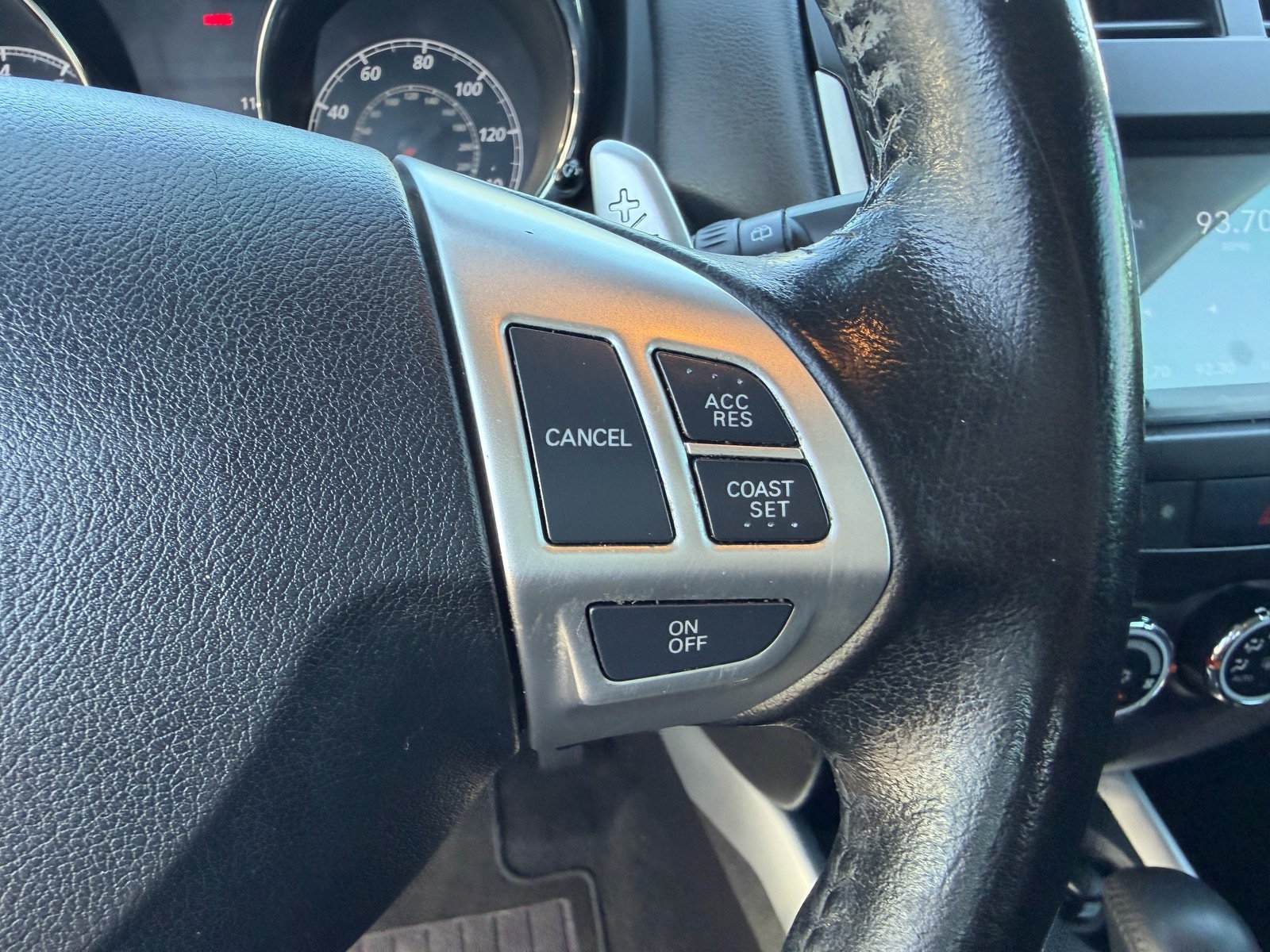 Used 2013 Mitsubishi Outlander Sport SE FWD image 20
