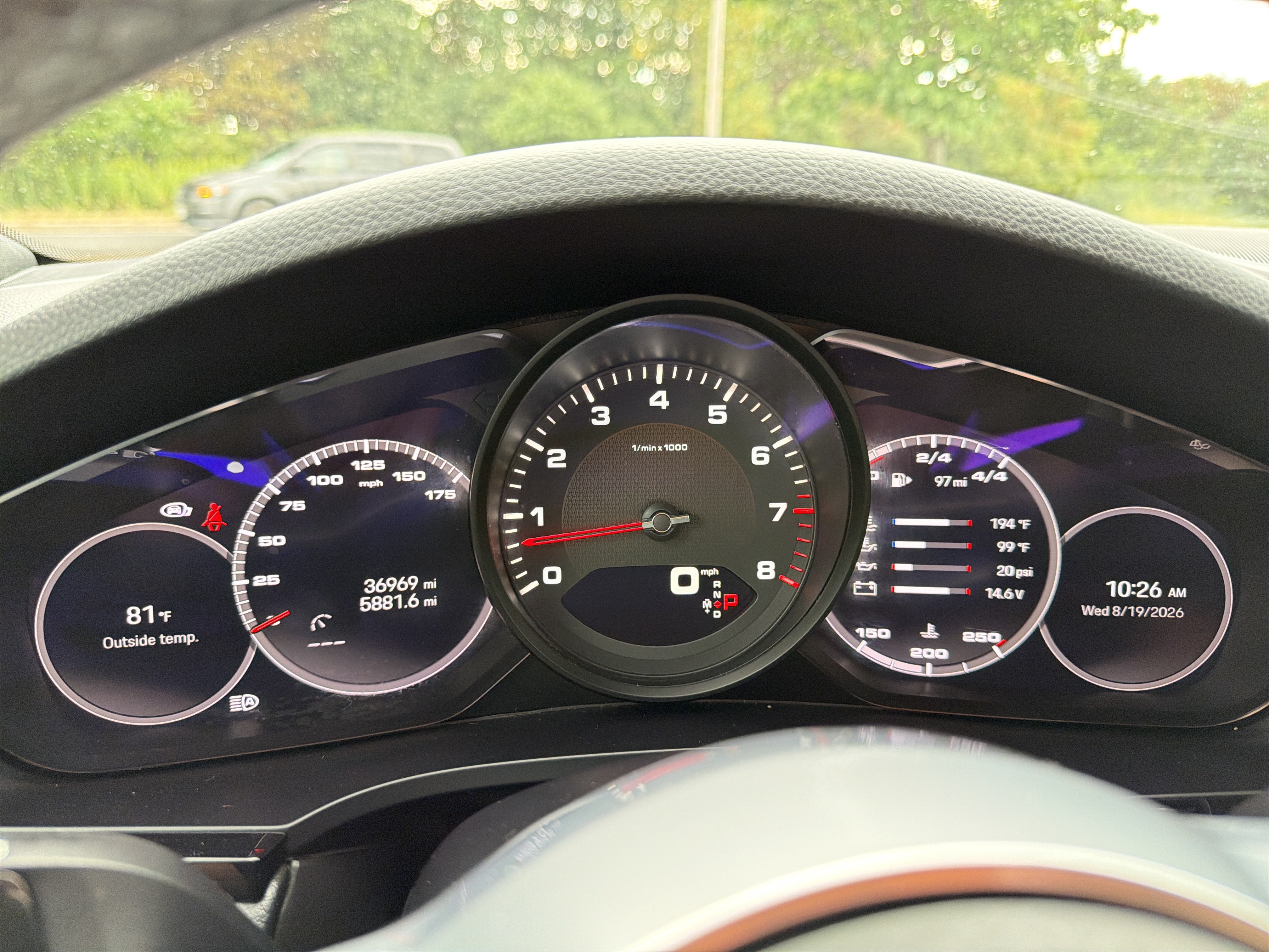 Used 2022 Porsche Cayenne AWD/4WD image 17