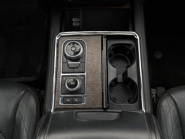 Certified 2019 Ford Expedition Platinum image 37