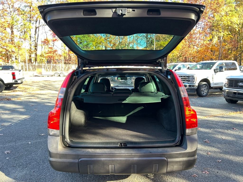 Used 2004 Volvo XC70 image 27