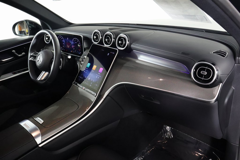 Certified 2026 Mercedes-Benz GLC 300 image 9