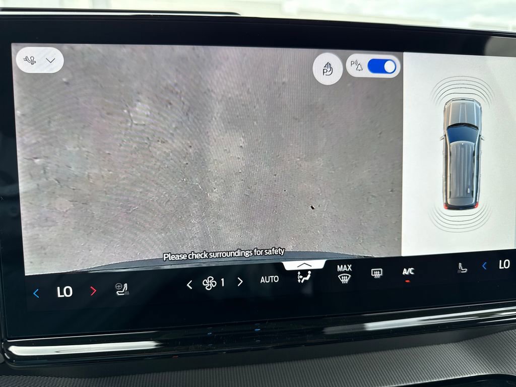 New 2026 Ford Expedition Active RWD image 25