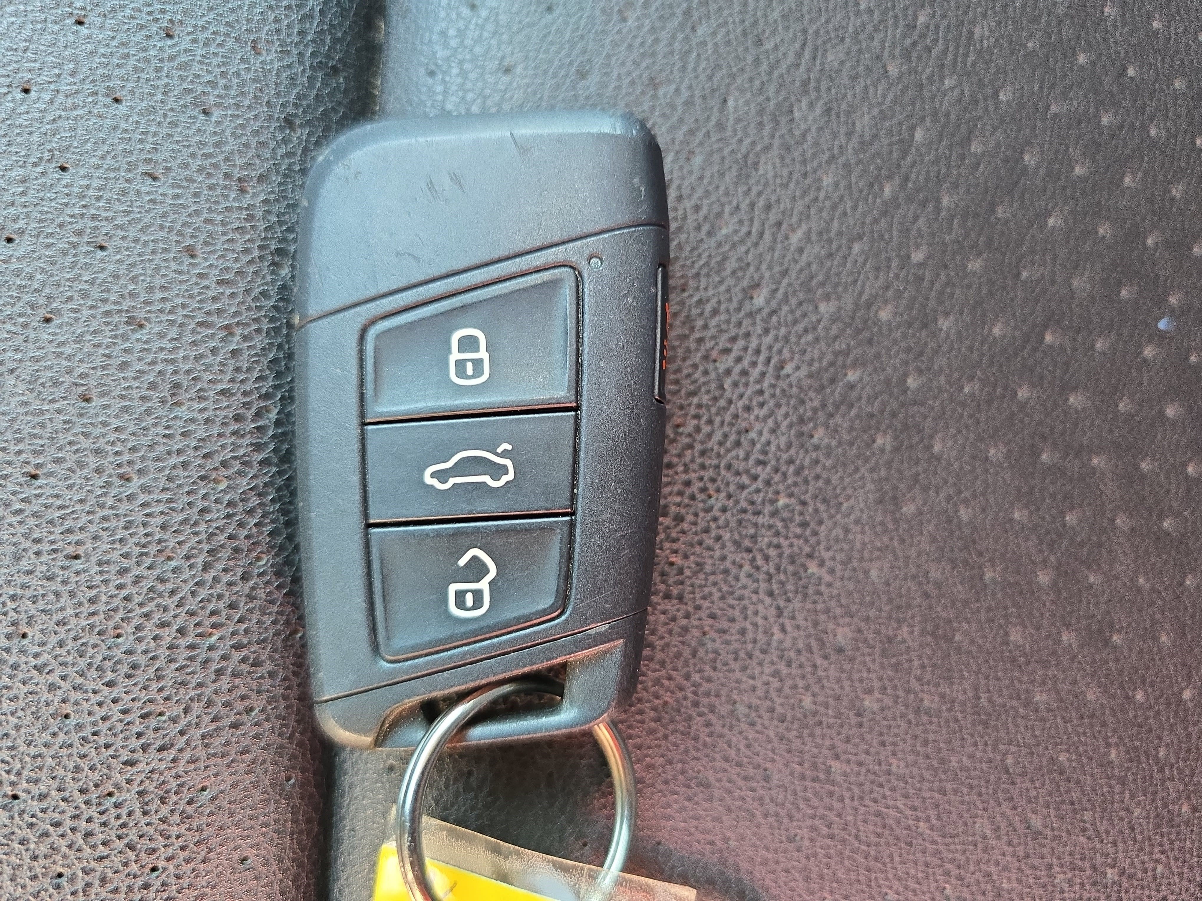 Used 2023 Volkswagen Atlas SE image 35