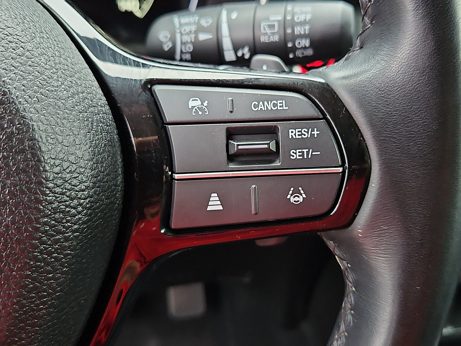 Used 2023 Honda Pilot EX-L image 25