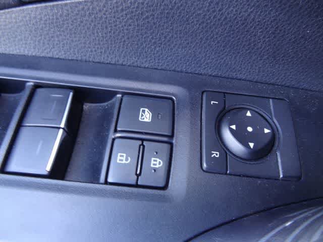 Certified 2025 Toyota RAV4 XLE AWD/4WD image 15