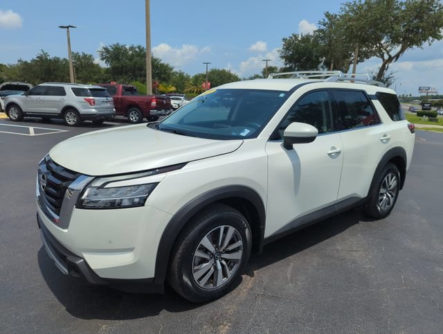 Certified 2023 Nissan Pathfinder SL AWD/4WD image 14