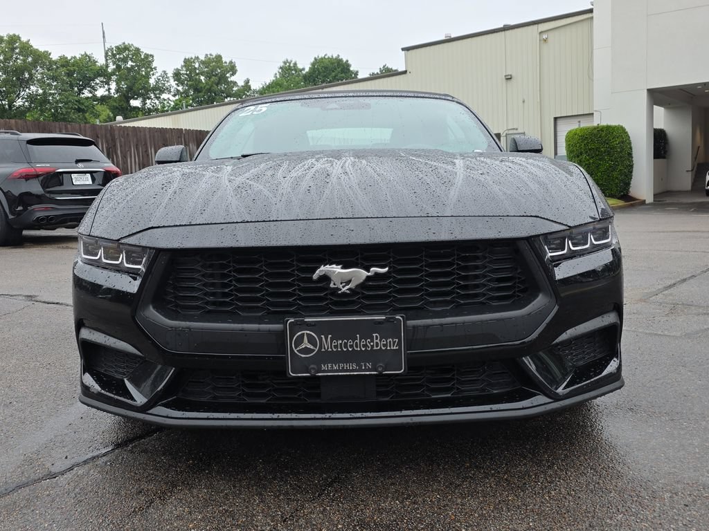 Used 2025 Ford Mustang Premium RWD image 8