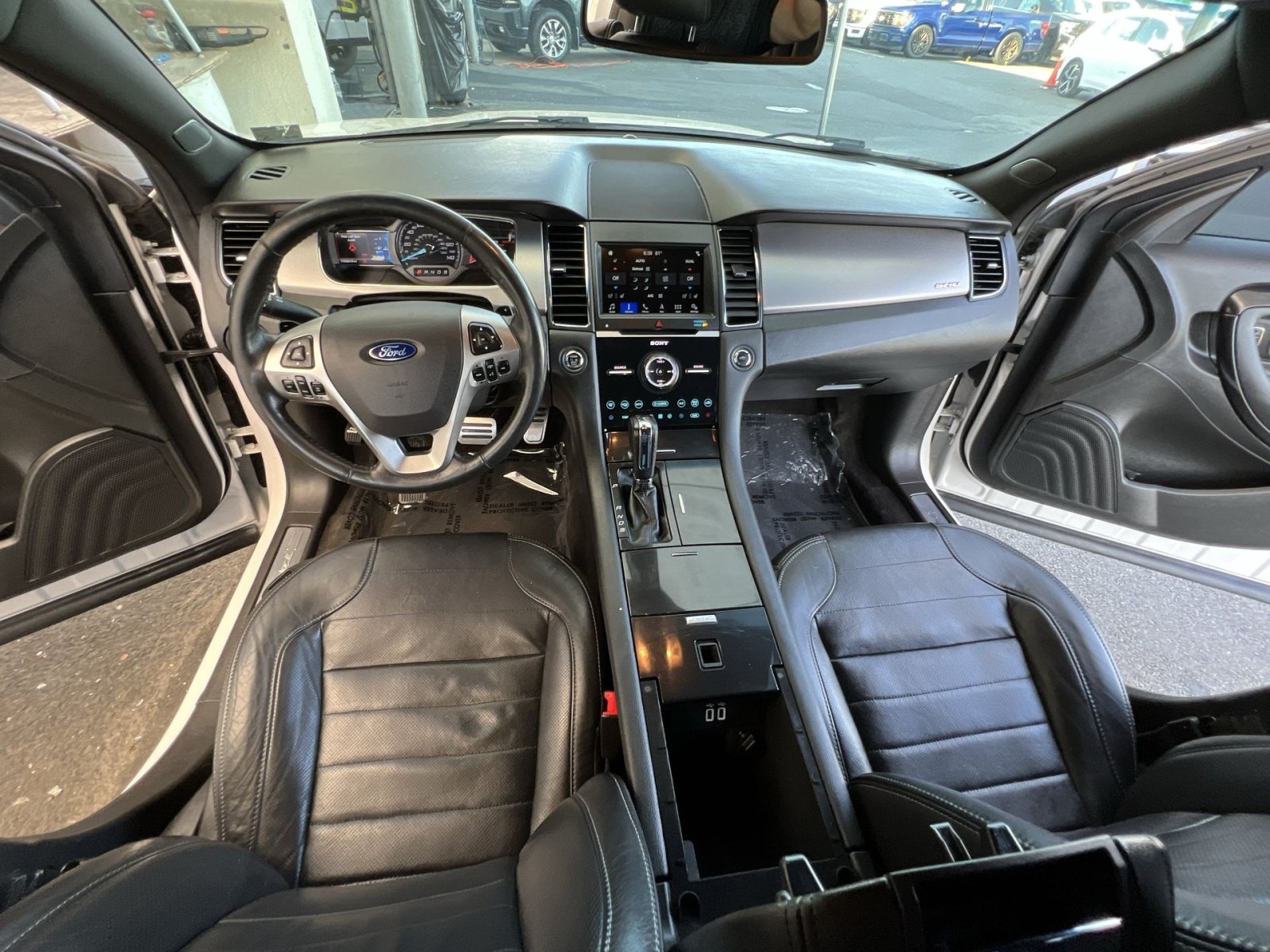 Used 2018 Ford Taurus SHO AWD/4WD image 31