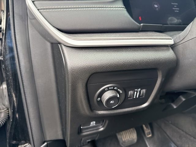 Used 2021 Jeep Grand Cherokee L Limited image 12