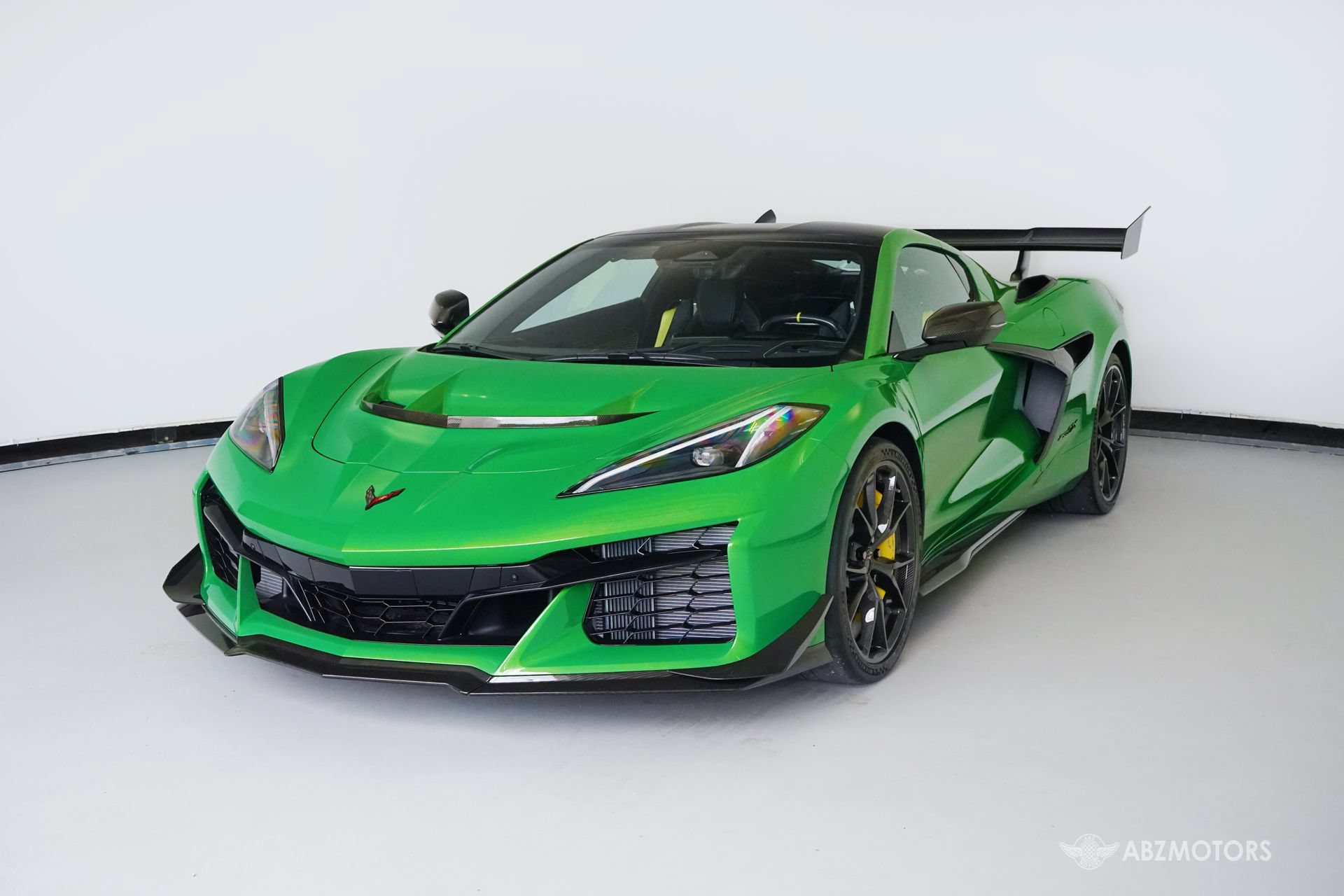 Used 2027 Chevrolet Corvette ZR1X AWD/4WD image 2