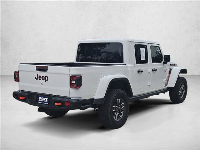 Used 2024 Jeep Gladiator Mojave AWD/4WD image 5