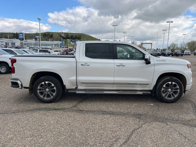 Used 2024 Chevrolet Silverado 1500 High Country w/ Technology Package AWD/4WD image 9