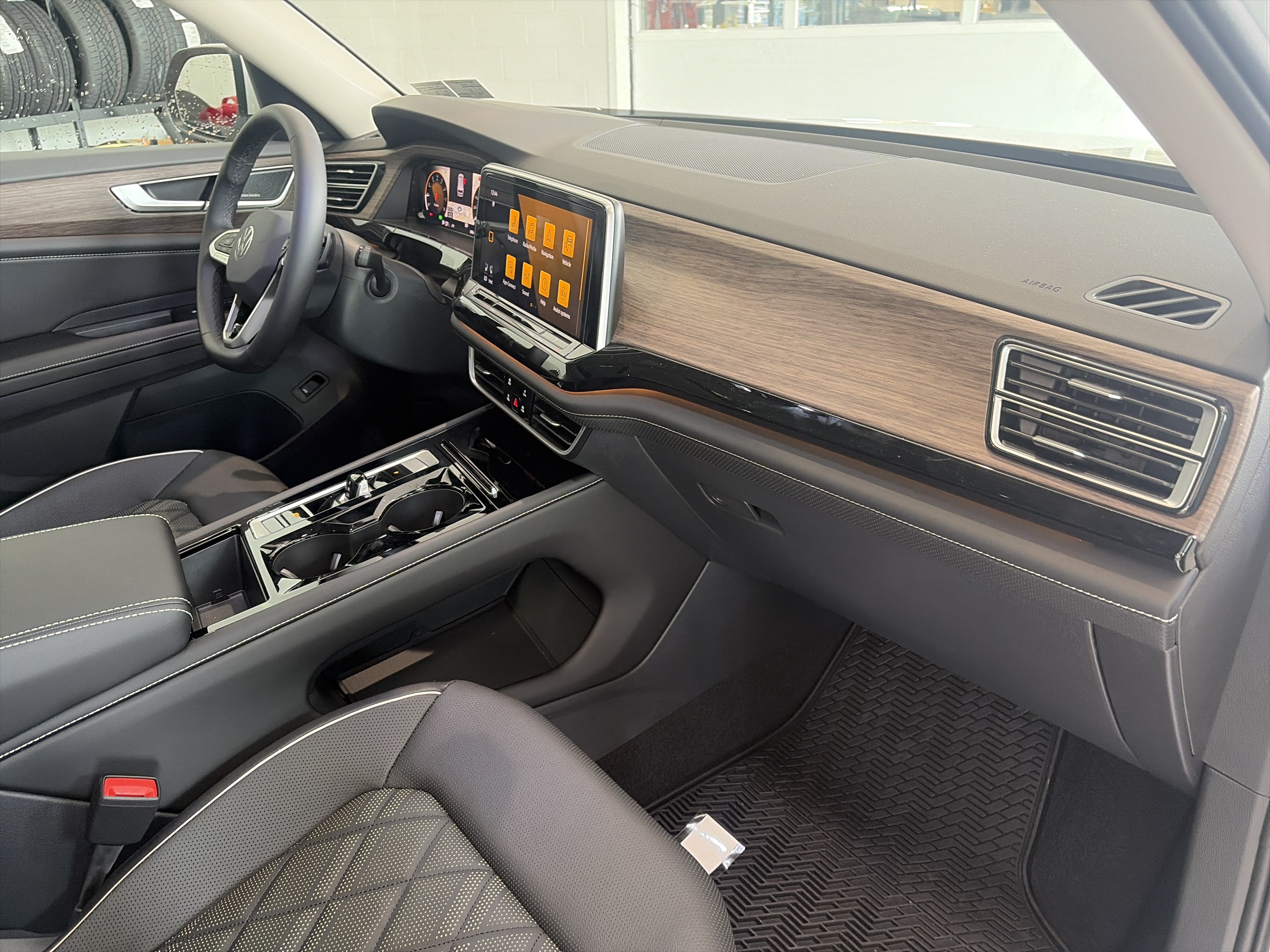 New 2026 Volkswagen Atlas SEL Premium R-Line AWD/4WD image 26