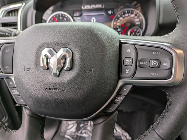 New 2026 RAM 1500 4x4 Crew Cab image 15