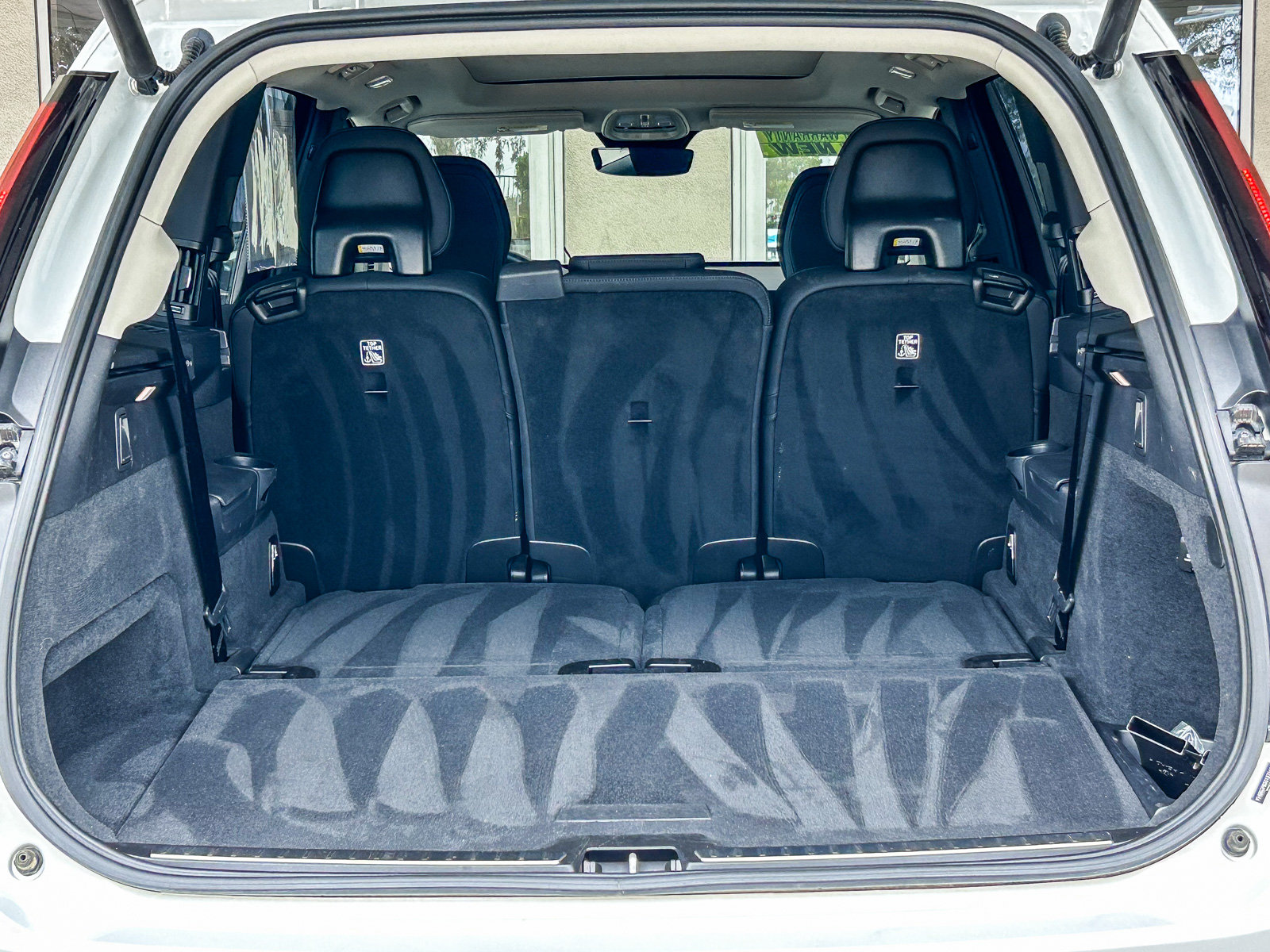 Used 2025 Volvo XC90 B6 Plus AWD/4WD image 25