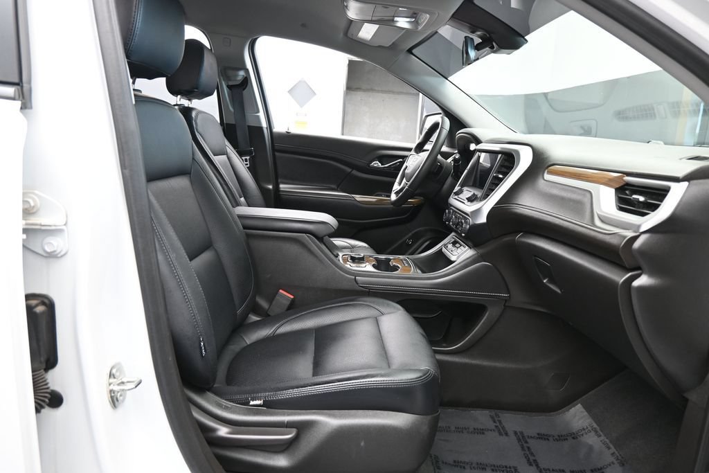Used 2023 GMC Acadia SLE w/ Driver Convenience Package FWD image 47