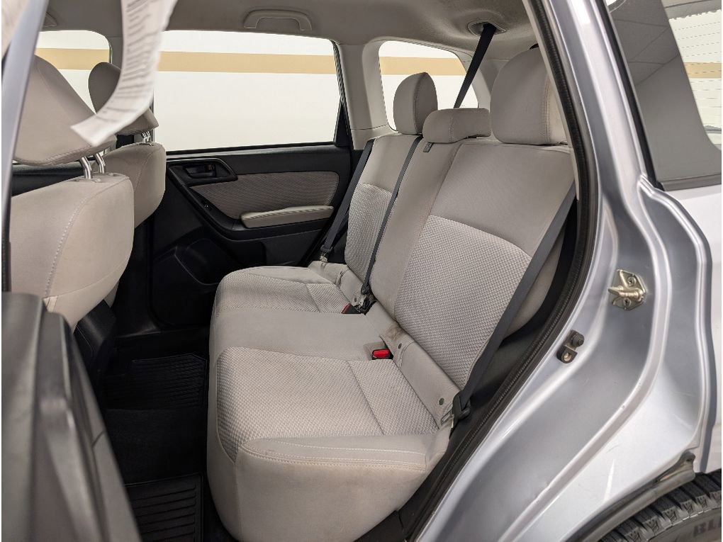 Used 2017 Subaru Forester 2.5i w/ Alloy Wheel Package image 16