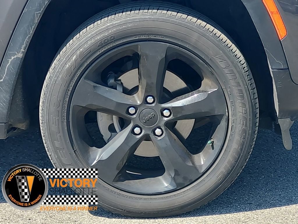 Used 2023 Jeep Grand Cherokee Altitude image 27