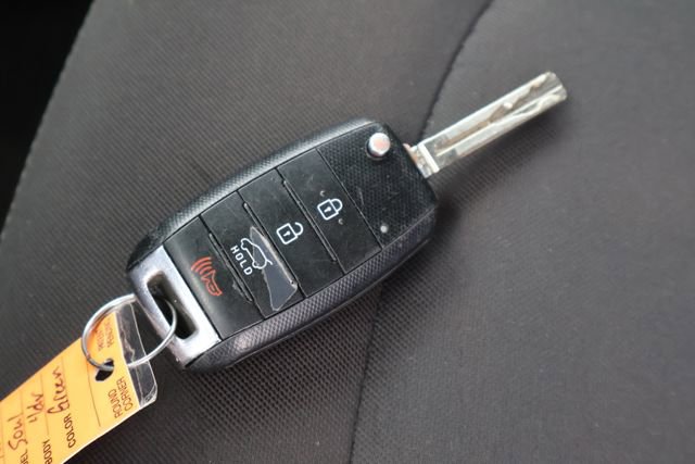 Used 2015 Kia Soul FWD image 22