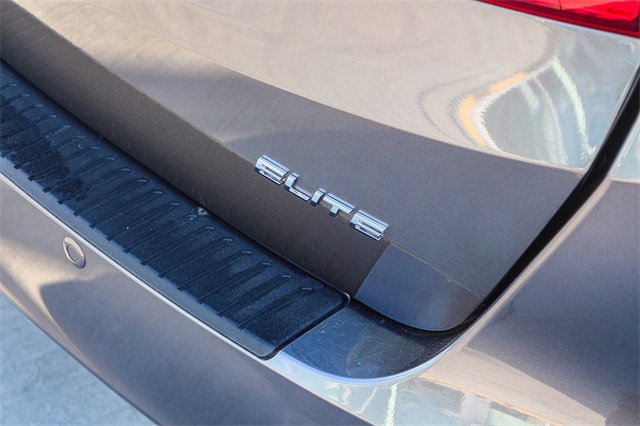 Used 2023 Honda Odyssey Elite image 12