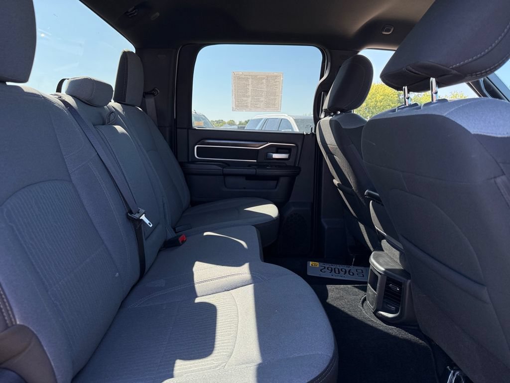 Used 2024 RAM 3500 Big Horn AWD/4WD image 38