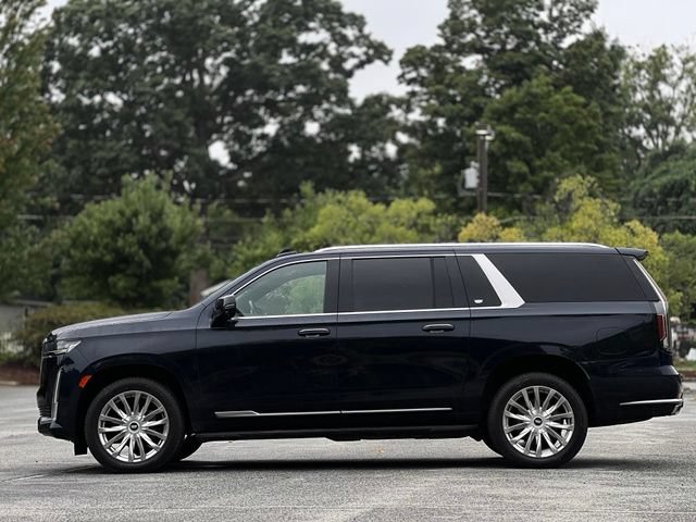 Used 2023 Cadillac Escalade ESV Premium Luxury AWD/4WD image 8