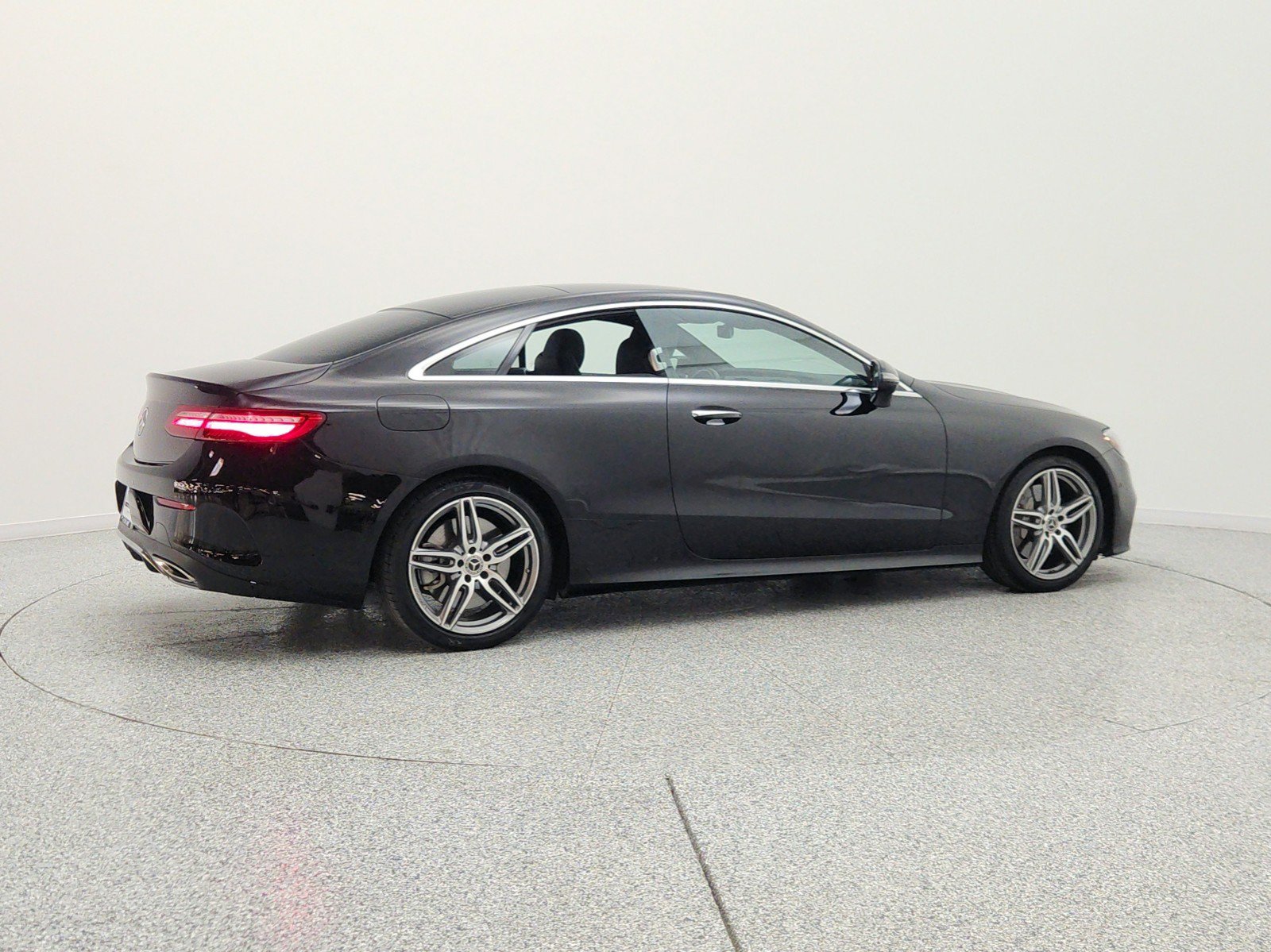 Used 2019 Mercedes-Benz E 450 Coupe image 5