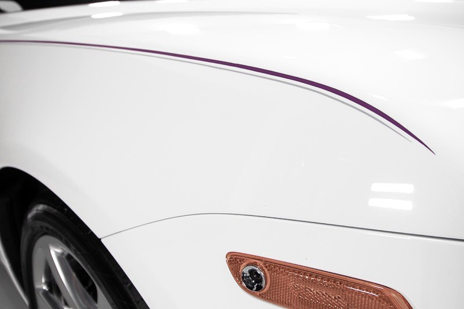 Used 2017 Rolls-Royce Dawn image 17